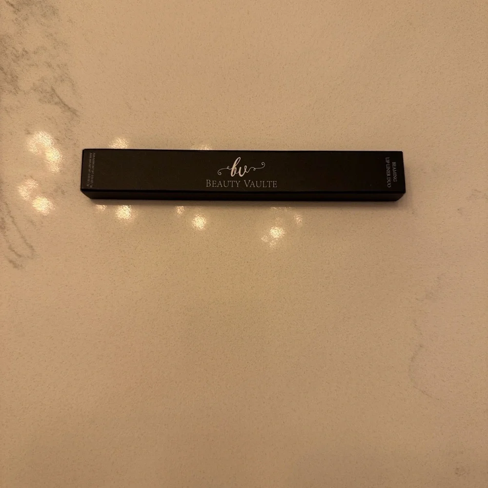 Beauty Vaulte Lip Liner Duo |‎ Ultra Matte Nude & Brown | New